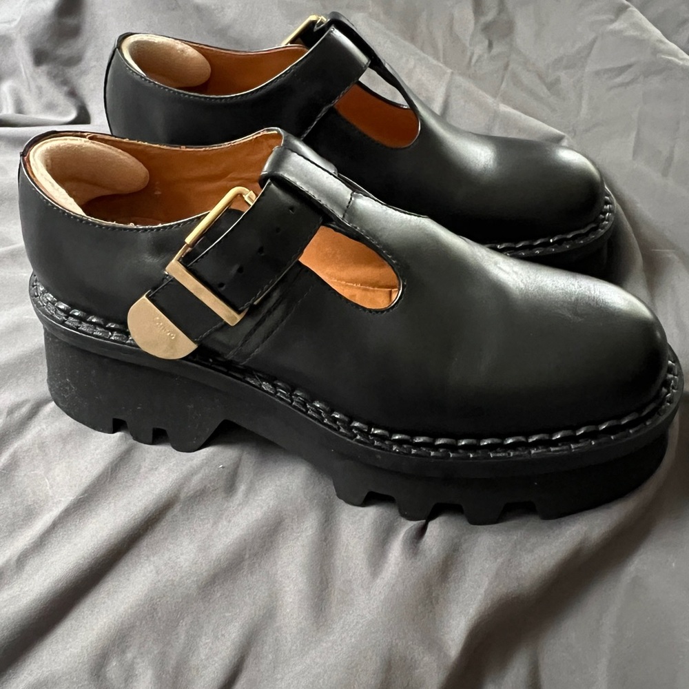 Chloe Leather Shoes with Buckle